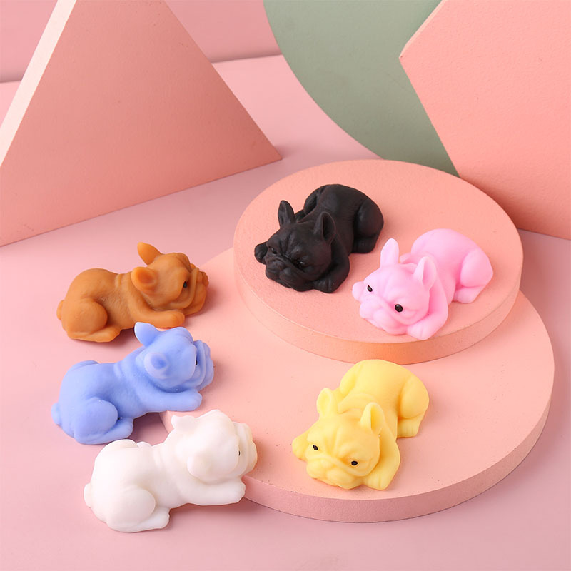 Squishy Dogs Anime Fidget Toys - Interactive Squeaky Plush Dog Toy recensione e prezzo