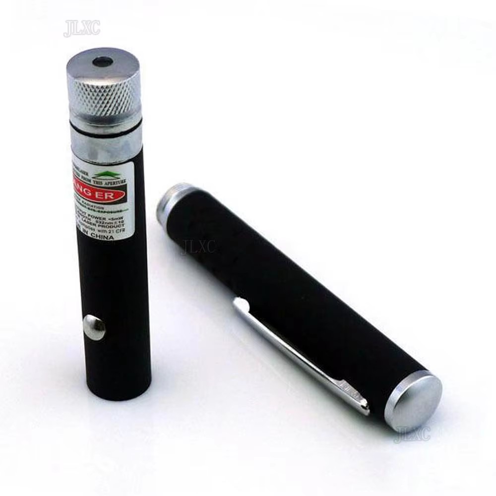 Puntatore laser verde e rosso  - Laser Pointer Cat Toy Automatic recensione e prezzo